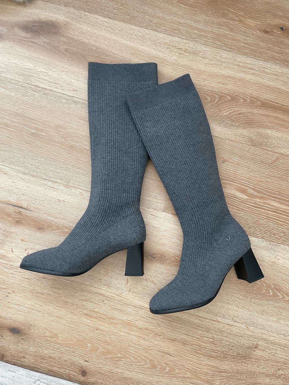 Vivaia Knee High Wool Boots Tessa Size 7.5